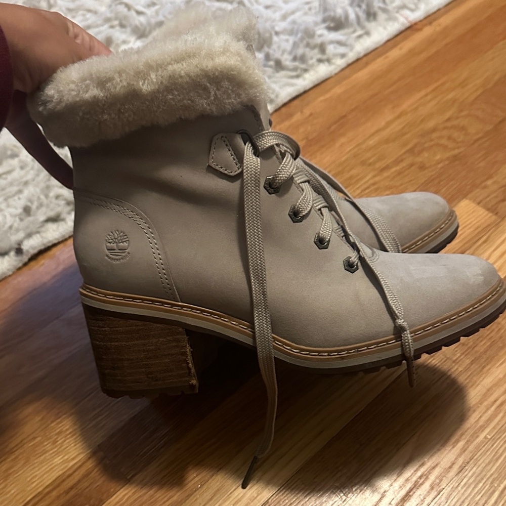 Timberland Women's Beige Fur-Lined Boots